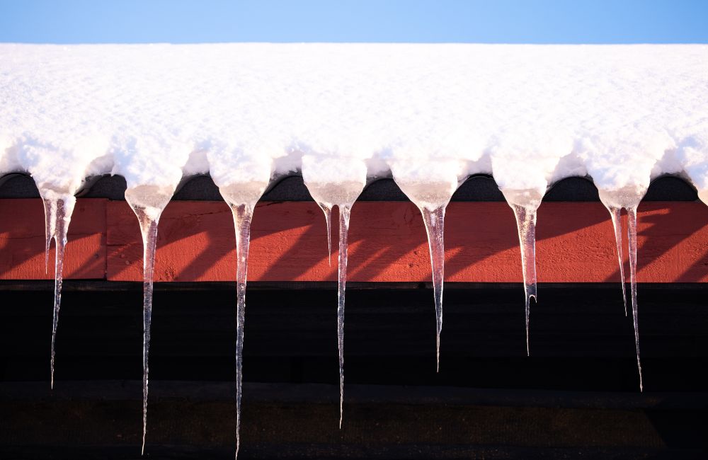 Battling Ice Dams: How Connecticut Winters Threaten Your Roof and What You Can Do (image)